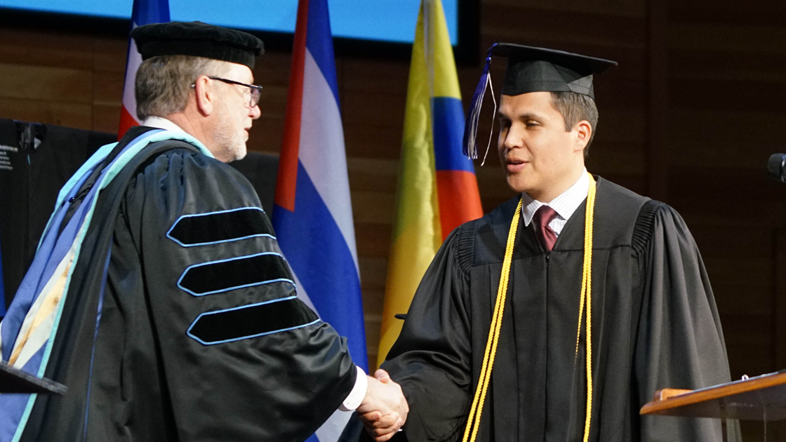 Licenciatura en Estudios Bíblicos (BABS) - Grace School of Theology in The Woodlands, TX